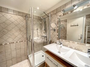 Haartrockner, Handtücher