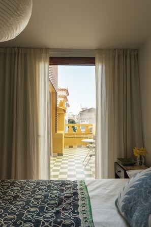 2 bedrooms, iron/ironing board, WiFi, bed sheets - Charming Apartment in the heart of Funchal (Funchal)