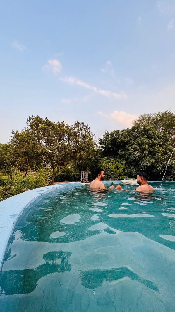 Pool - Royal Palm Villa (Unnao)