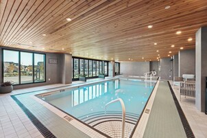 Una piscina techada