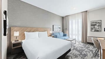 Standard Room, 1 King Bed with Sofa bed | In-room safe, desk, laptop workspace, iron/ironing board