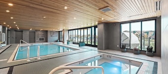 Sandman Signature Dallas Las Colinas Hotel & Suites