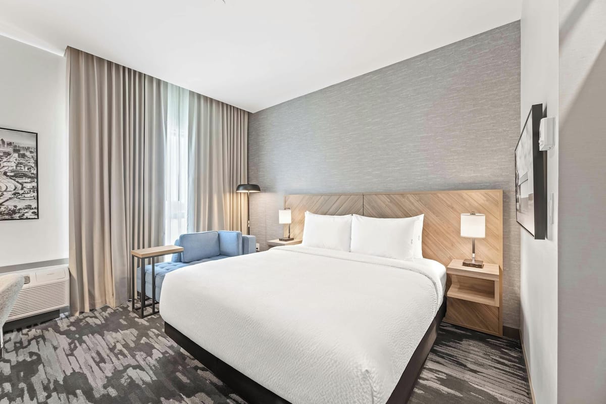 In-room safe, desk, laptop workspace, iron/ironing board