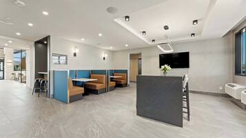 Café da manhã continental todos os dias mediante uma taxa