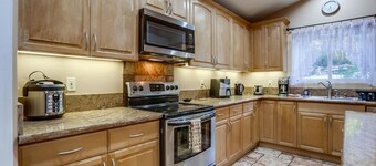 Villa Bernardo -4BR- Game Room & Family Fun!
