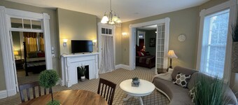 Charming 2-Bedroom Apartment Near Historic Downtown Marietta