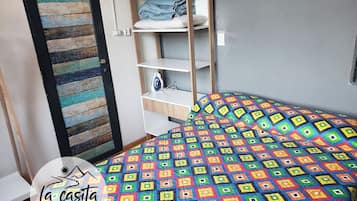 4 bedrooms, WiFi, bed sheets