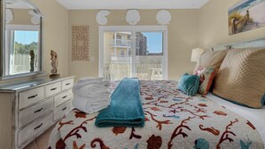 Condo, varias camas, patio, vista al jardín (Southwinds I-5) | 2 habitaciones, decoración personalizada y muebles diferentes 