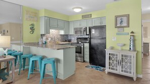 Condo, Multiple Beds, Patio, Garden View (Southwinds I-5) | Private kitchen | Fridge, microwave, oven, stovetop