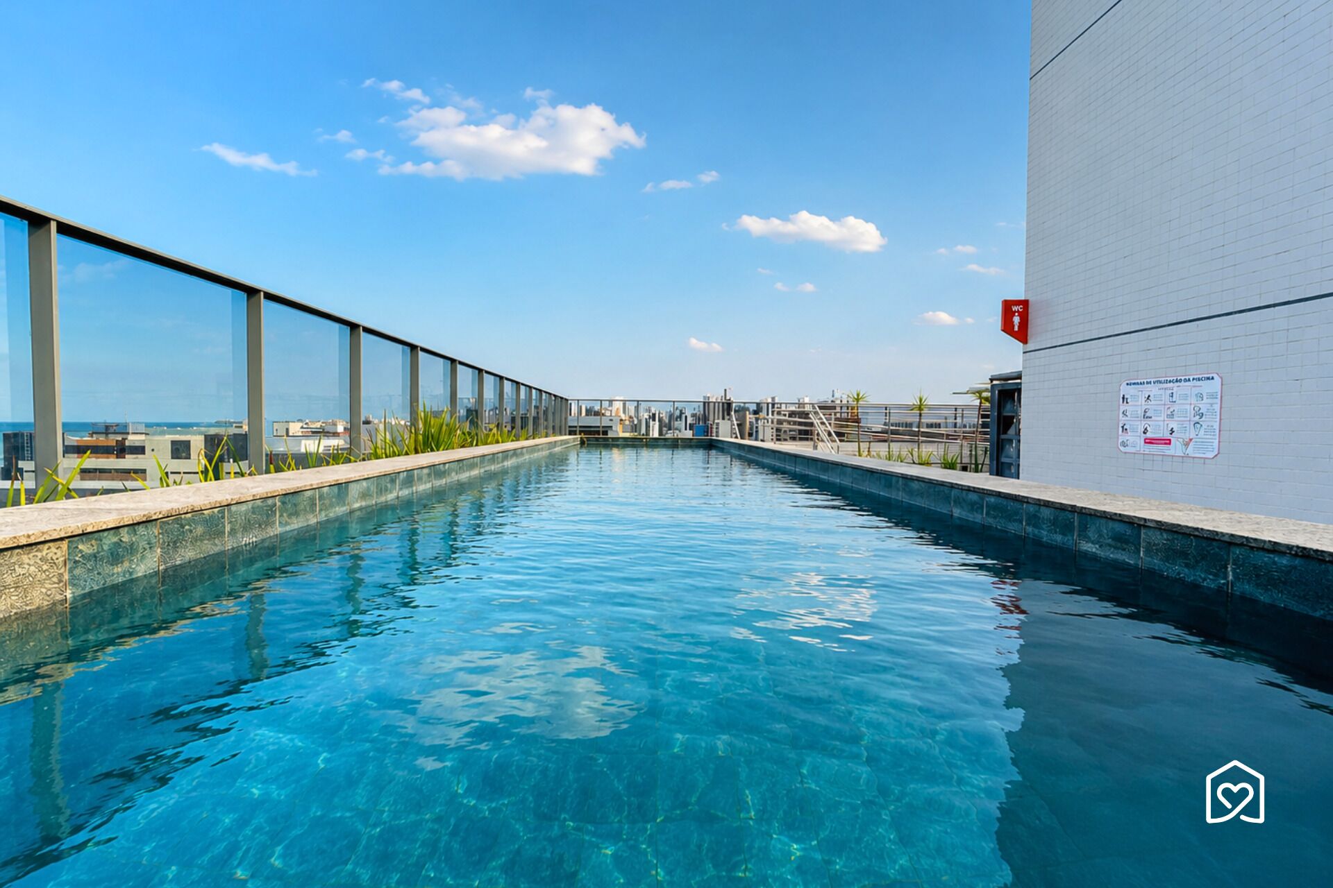 Una piscina techada