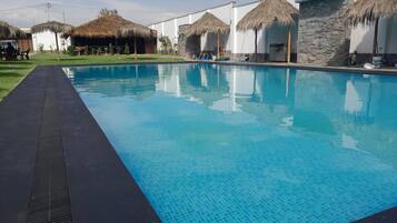 Piscina externa