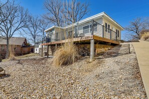 Exterior - BBQ-Ready Home in Lake of the Ozarks State Park! (Kaiser)