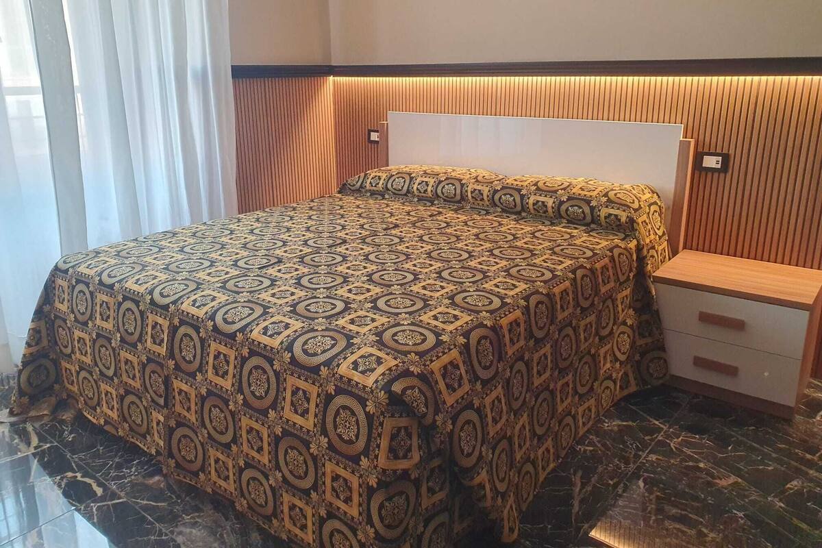 Superior Double Room | Desk, WiFi (free)