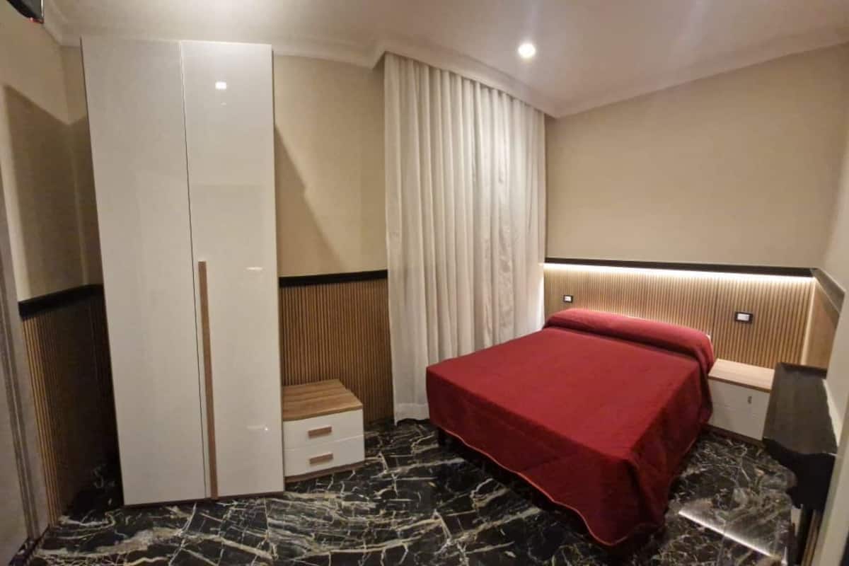 Standard Double Room | Desk, free WiFi