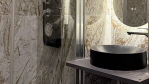 Superior Double Room | Bathroom - Bed & Breakfast Eritrea (Rome)