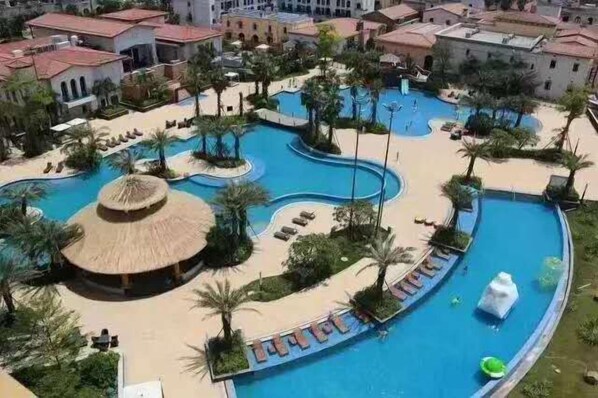 Outdoor pool - Huizhou Shuangyuewan Junlai Victoria Villa (Huidong)