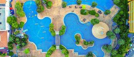 Εξωτερική πισίνα