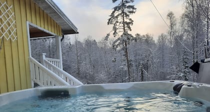 private wellness house med private outside jacuzzi, sauna, massagechair and gym
