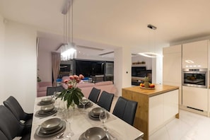 Dining - Splendid Villa Golden Shine (Primošten)
