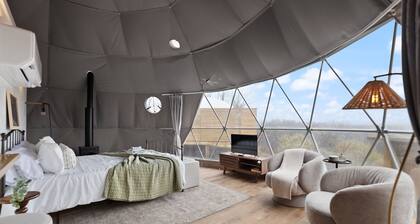 "Cardinal Crest" - Overlook Dome 002 in RRG