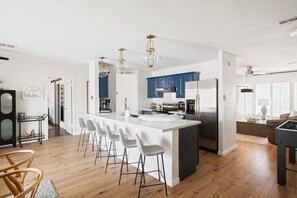 Fridge, microwave, oven, stovetop - Family house w/ arcade games & fire pit! (Scottsdale)