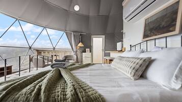 1 chambre, fer et planche à repasser, lit de bébé portatif, Wi-Fi