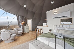 1 bedroom, iron/ironing board, travel cot, WiFi