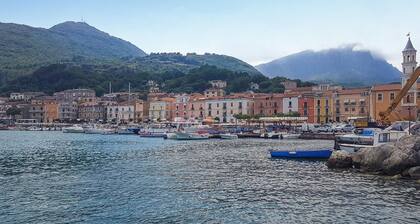 2 bedroom cozy apartment in Scario