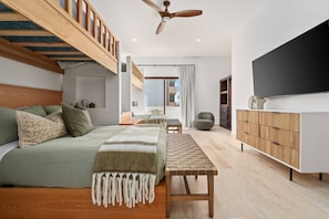 6 Schlafzimmer, Schreibtisch, Bügeleisen/Bügelbrett, WLAN