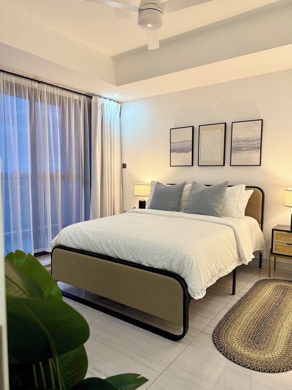 1 habitación, tabla de planchar con plancha, wifi gratis y ropa de cama 