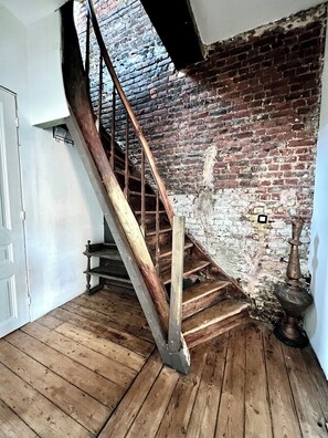 Apartment, City View | Living area