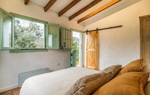 5 quartos, Wi-Fi de cortesia, roupa de cama