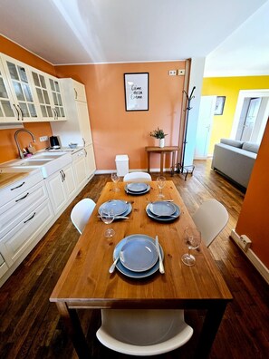 Electric kettle - Cozy one bedroom retreat in Luxembourg (Luxembourg City)