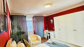 1 bedroom, iron/ironing board, free WiFi