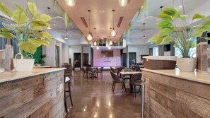 公寓客房, 多張床, 陽台, 海景 (The Palms of Destin Resort 2813) | 用餐區