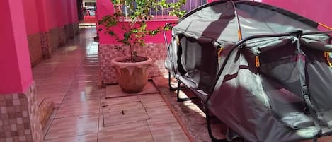 1 habitación, sistema de insonorización y wifi gratis