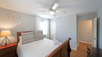 2 habitaciones, escritorio, wifi y ropa de cama