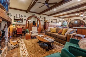 Smart TV, fireplace, video games, books