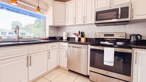 House - Waterfront Florida Vibes and Views - King Bed (Fort Lauderdale)