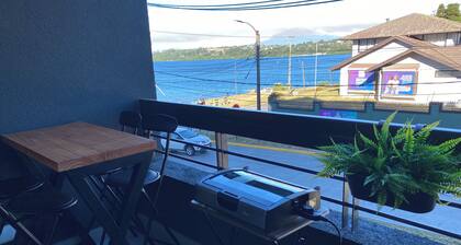 Depto costero con vista al lago, piscina temperado y jacuzzi