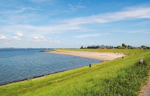 Beautiful home in Wemeldinge with sauna