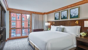 3 bedrooms, desk, iron/ironing board, WiFi