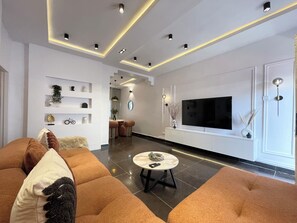 Deluxe Apartment, 3 Bedrooms, Private Bathroom, Courtyard View | Exterior - CN Homes 3bedrooms  (Lagos)