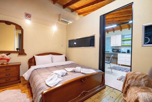 1 bedroom, WiFi, bed sheets