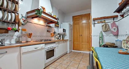 5 bedroom cozy home in El Portil