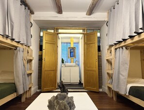 Family Room | 1 bedroom, free WiFi, bed sheets