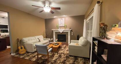 Spacious & Cozy Private Basement Suite with Home Theater <New Listing>