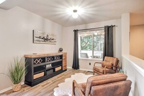 Interior - Gig-Harbor Modern Retreat (Gig Harbor)