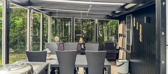 Lovely home in Hemmet with WiFi