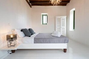 4 bedrooms, iron/ironing board, WiFi, bed sheets - Villa Irilia, private pool & unrestricted sea view, Villa Irilia, private pool & unrestricted sea vi... (Faros Armenistis)